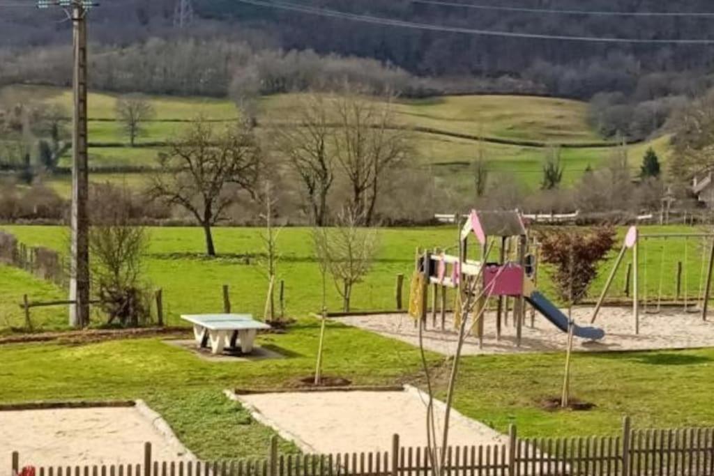 Collonges-en Charollais Gite Les Arcades المظهر الخارجي الصورة